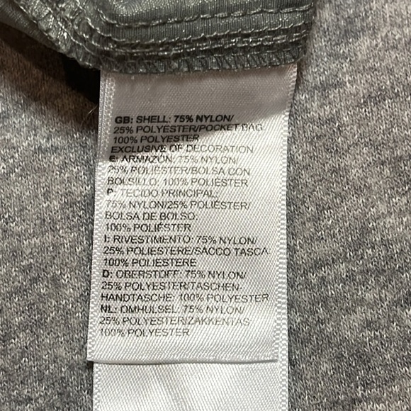 THE North Face women’s shorts. - Picture 10 of 16